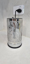 Load image into Gallery viewer, Silver Palm touch light warmer
